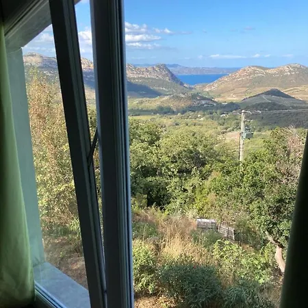 Jolie Location Paisible , Magnifique Vue Mer . Apartment